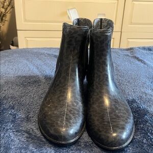 Black Leopard Print Ankle Boots